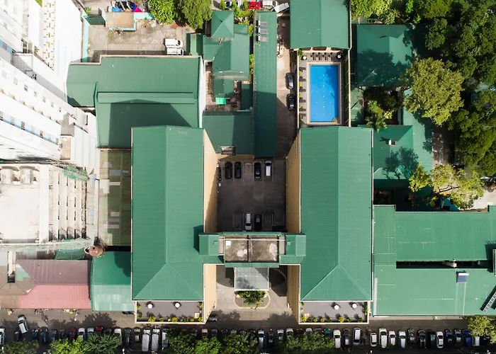 Tropicana Hotel 3*