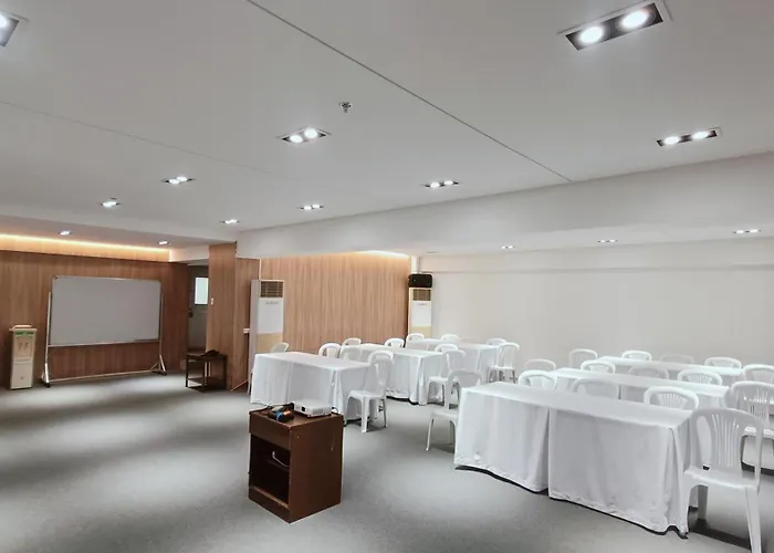 Hotel Tropicana 3*