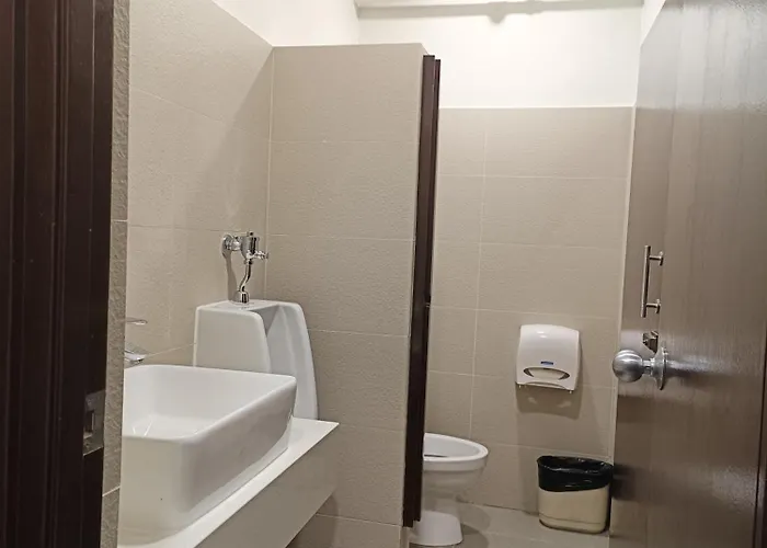 Tropicana Hotel 3*